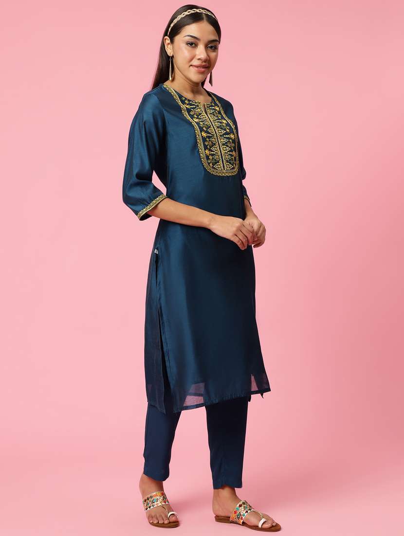 women embroidered kurta pant set with dupatta - 21221635 - Standard Image - 1