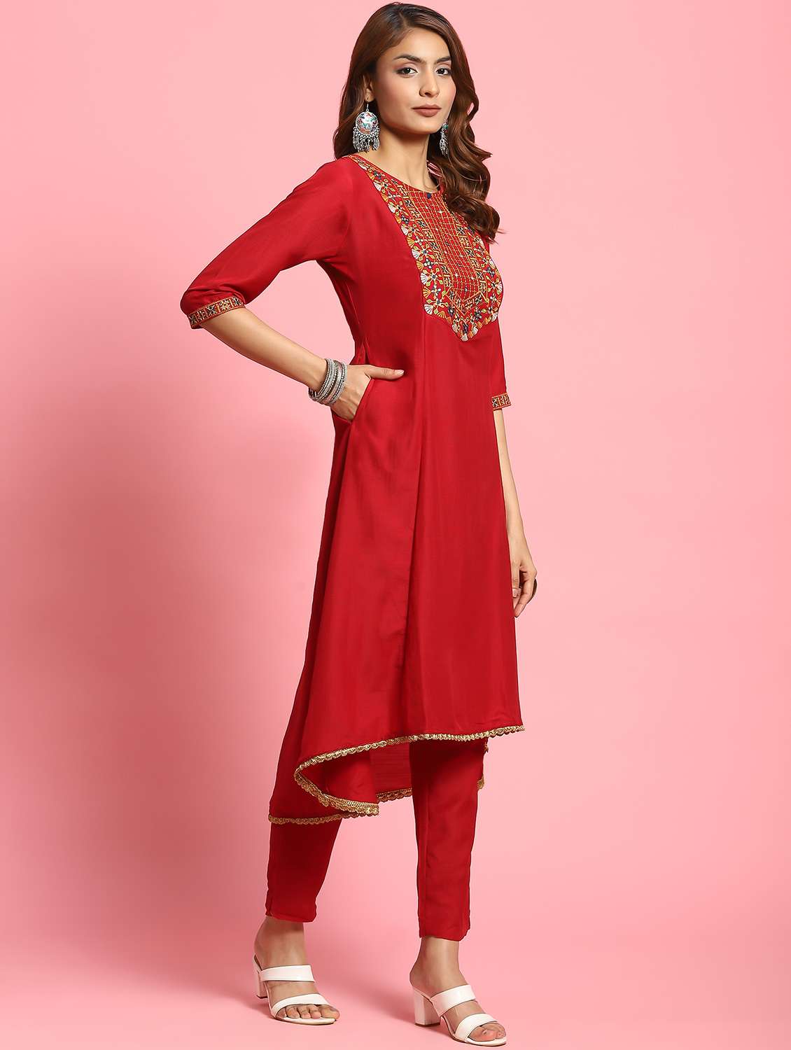 women red round neck kurta pant set - 21221665 -  Standard Image - 1