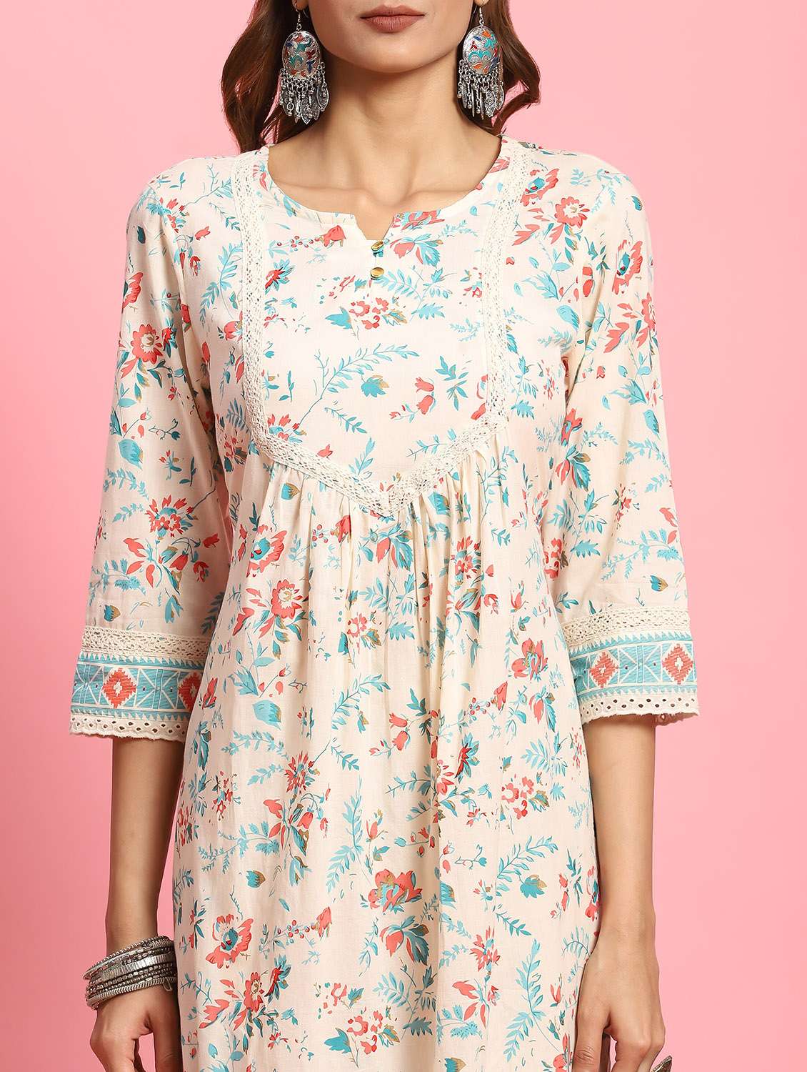 women floral notch neck kurta palazzo set  - 21221678 -  Standard Image - 6