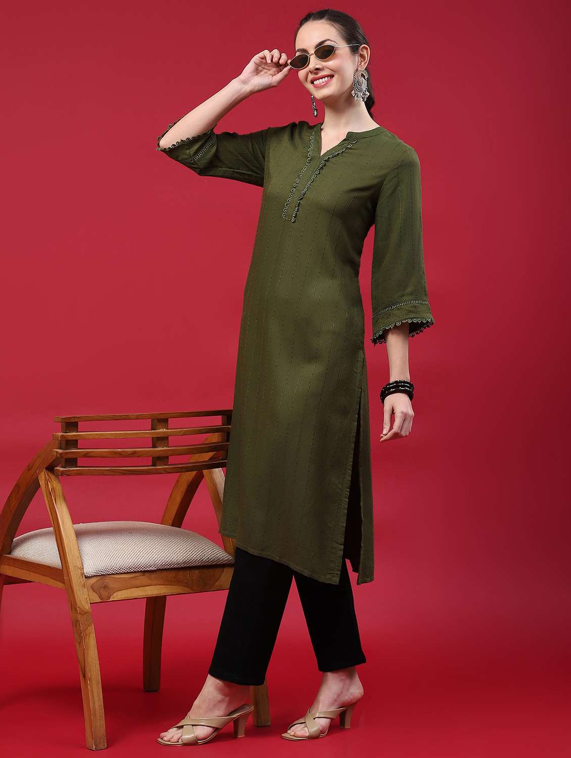 women olive self deisgn kurta  - 21221695 -  Standard Image - 4