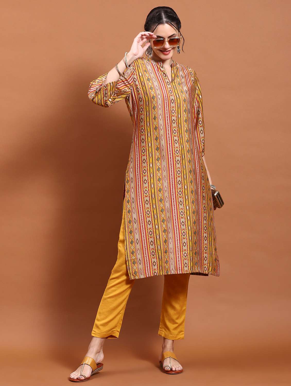 women mandarin neck printed straight kurta - 21221752 -  Standard Image - 1