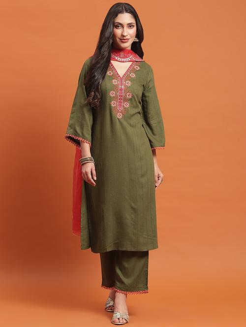 women three quarter sleeve kurta pant with dupatta set - 21221784 -  Standard Image - 0
