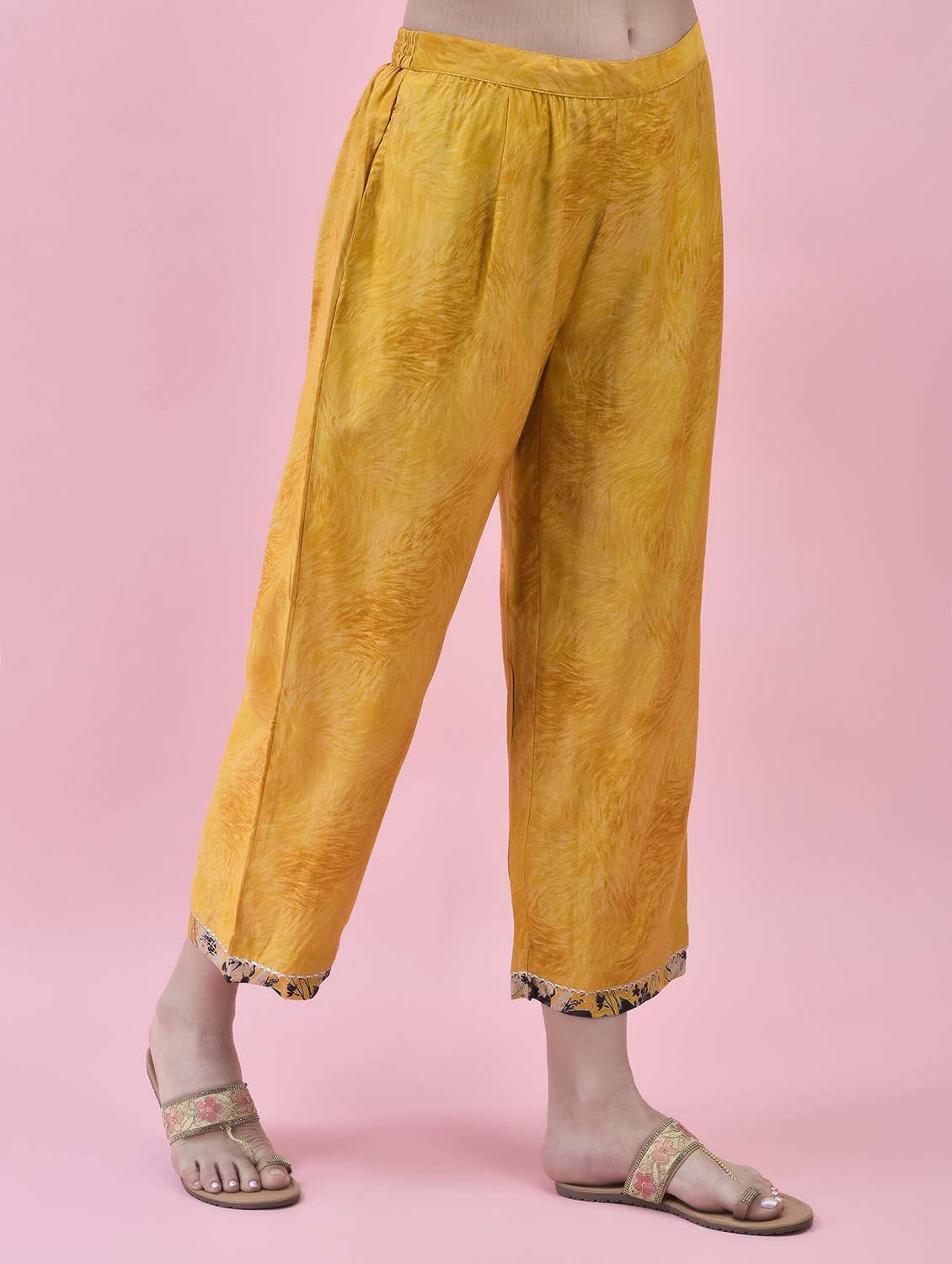 women three quarter sleeve kurta palazzo with dupatta set - 21221797 -  Standard Image - 6