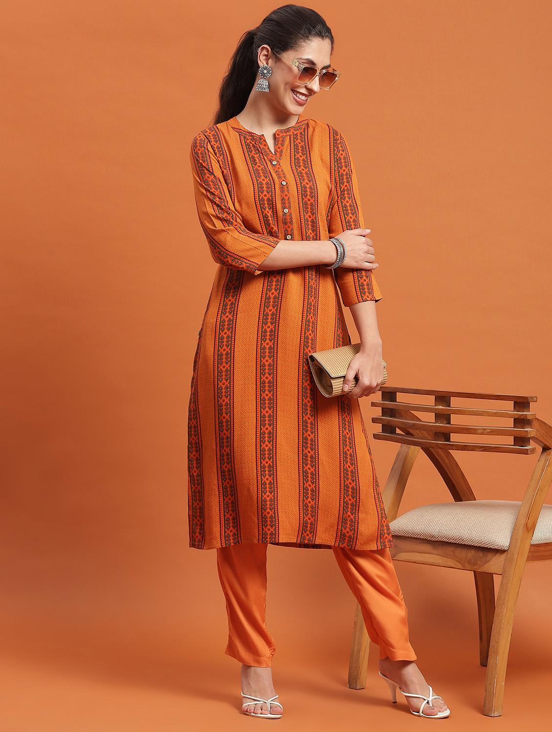 women three quarter sleeve straight kurta - 21221808 -  Zoom Image - 0