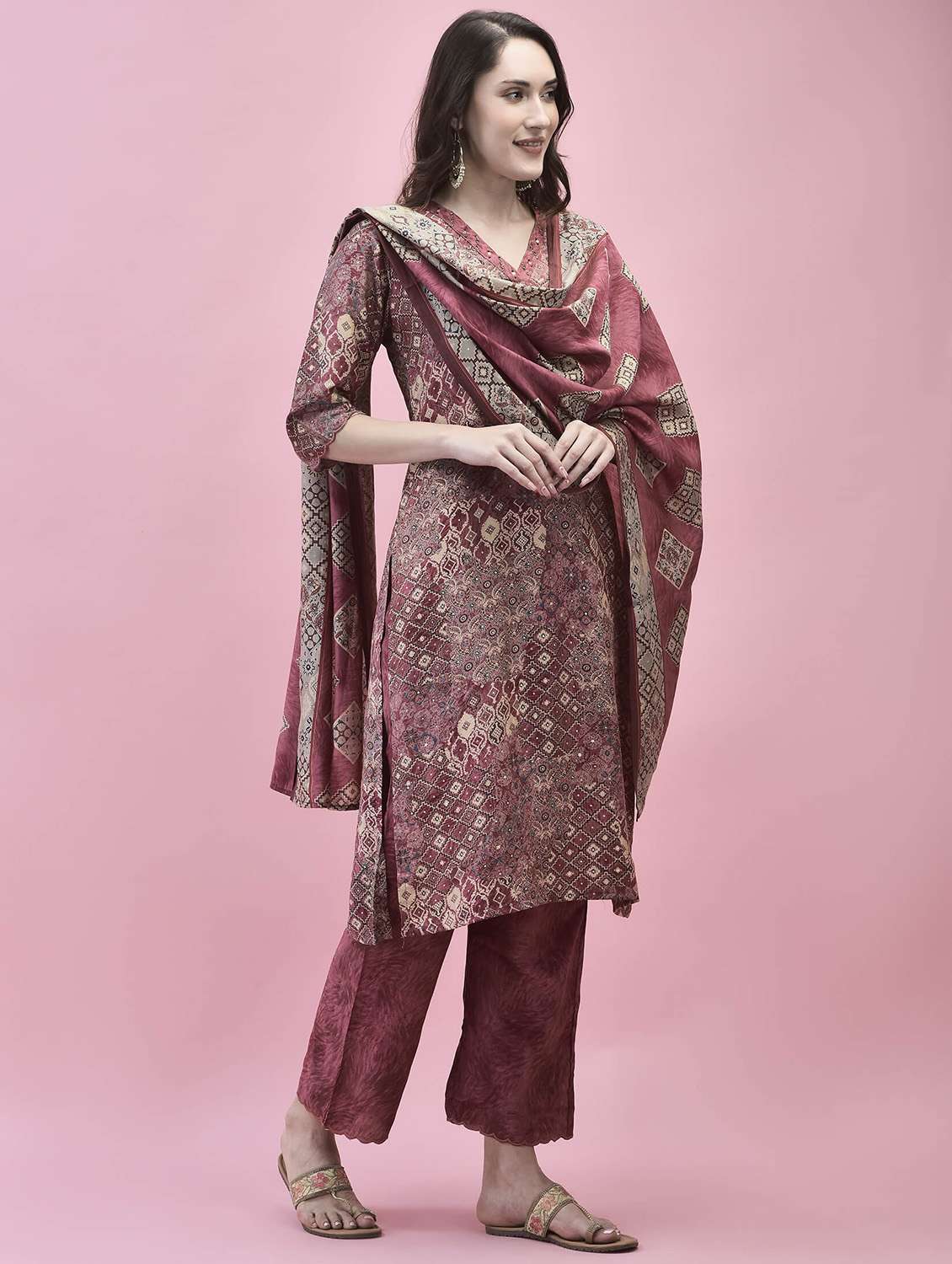 women printed kurta pant set with dupatta - 21221812 -  Standard Image - 4