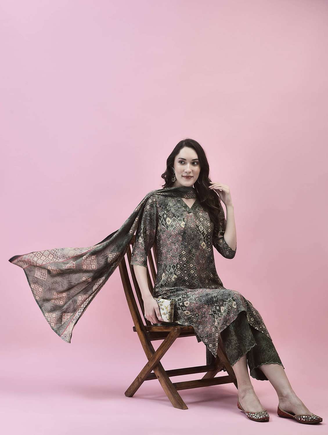 women olive v neck kurta pant set with dupatta - 21221813 -  Standard Image - 1