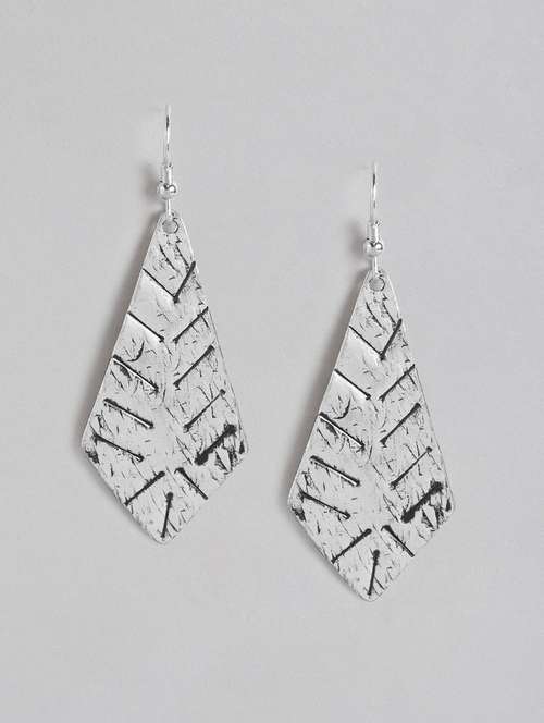 silver metal drop earring - 21225024 -  Standard Image - 0