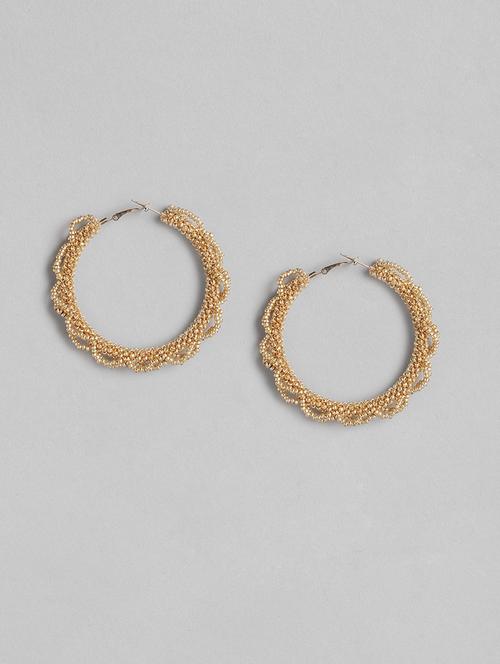 gold metal hoop earring - 21225039 -  Standard Image - 0