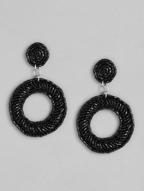 black metal drop earring - 21225056 -  Standard Image - 0