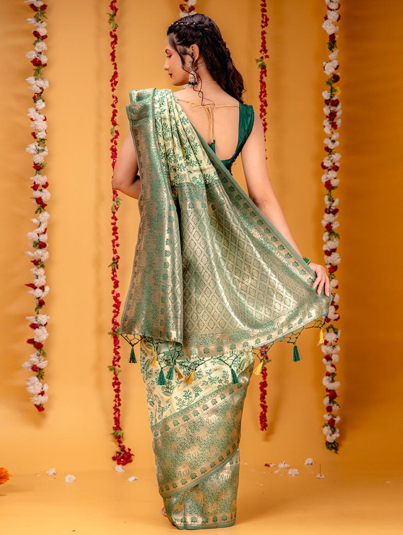 women self design bordered saree with blouse - 21227265 - Standard Image - 1