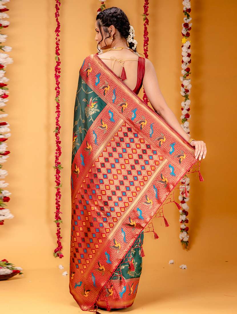 women self design kanjivaram saree with blouse - 21227347 -  Standard Image - 1