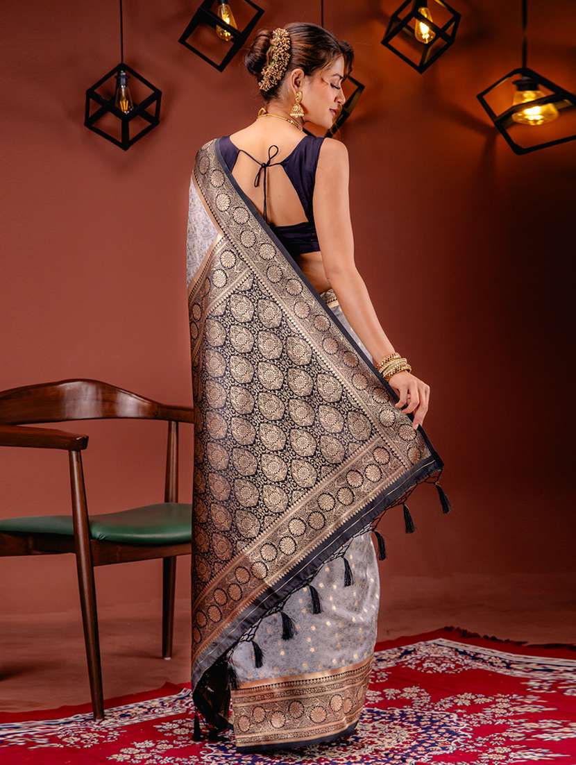 women self design kanjivaram saree - 21227379 - Standard Image - 1