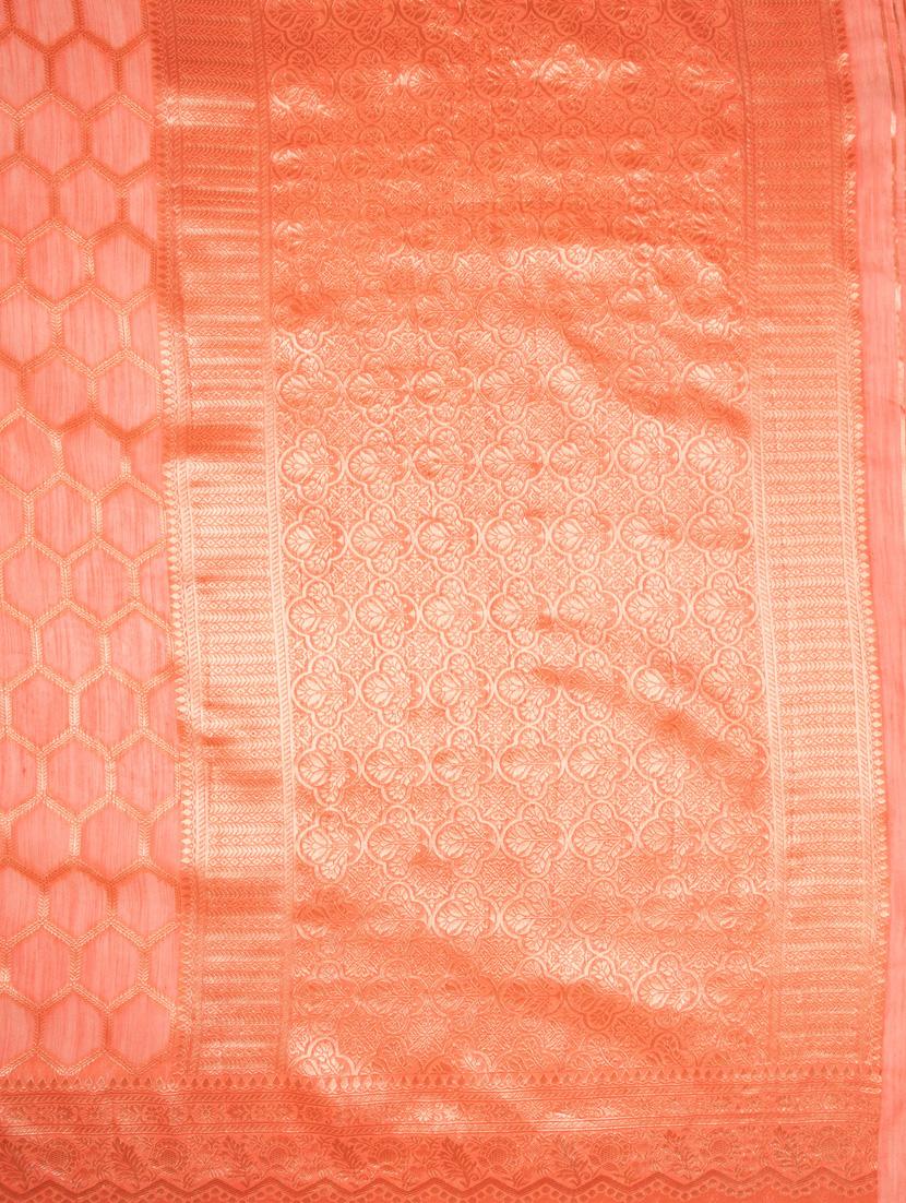 coral banarasi saree with blouse - 21227598 - Standard Image - 4