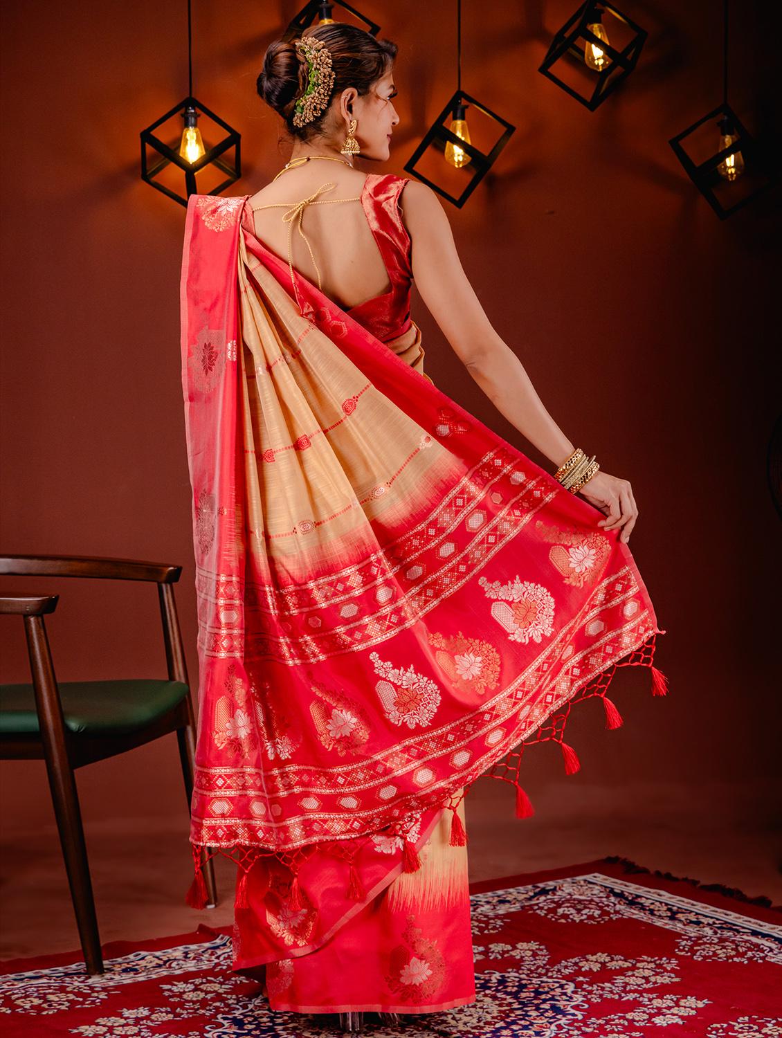 women self design bordered saree with blouse - 21227633 - Standard Image - 1