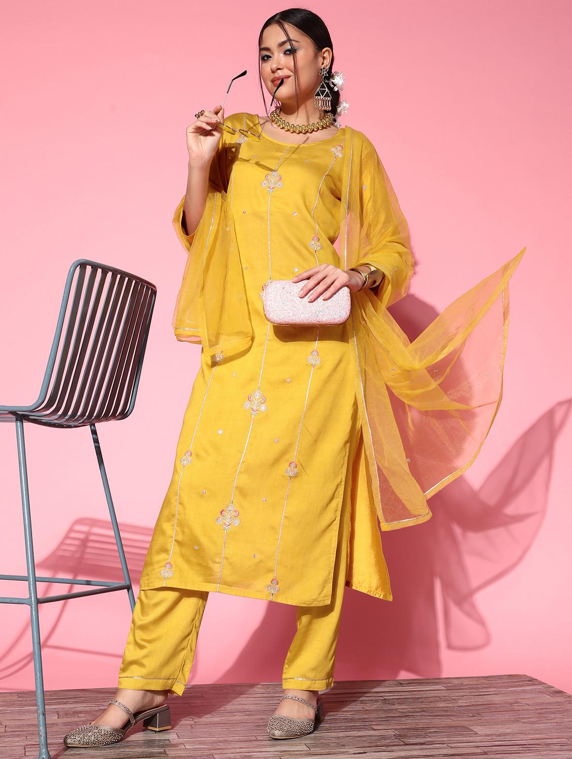 women kurta pant set with dupatta - 21230662 - Standard Image - 4