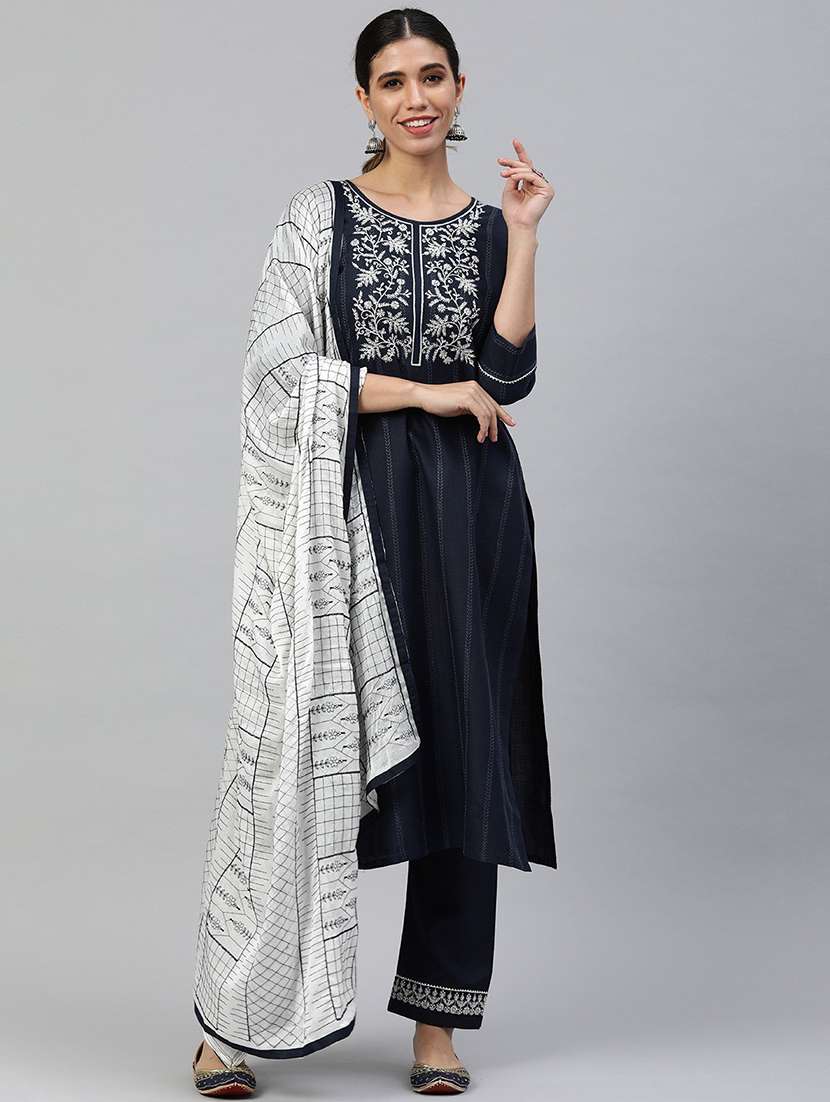 women kurta pant set with dupatta