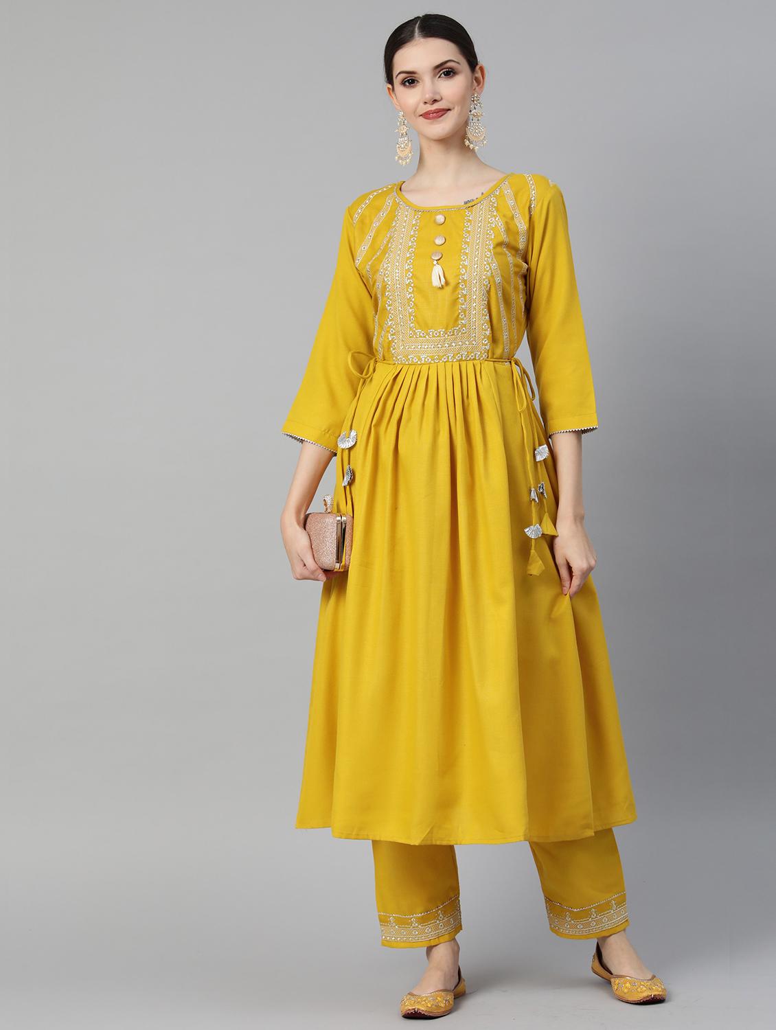 women round neck kurta pant set