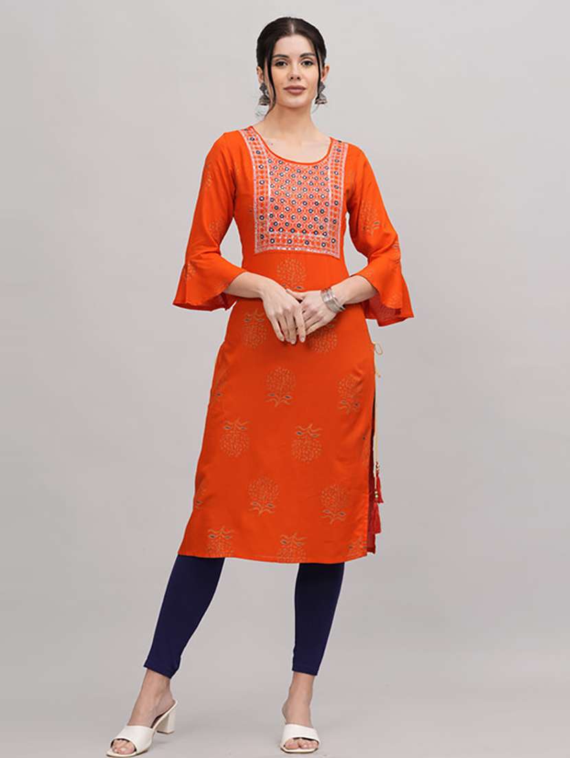 women three quarter sleeve straight kurta - 21232093 - Zoom Image - 0