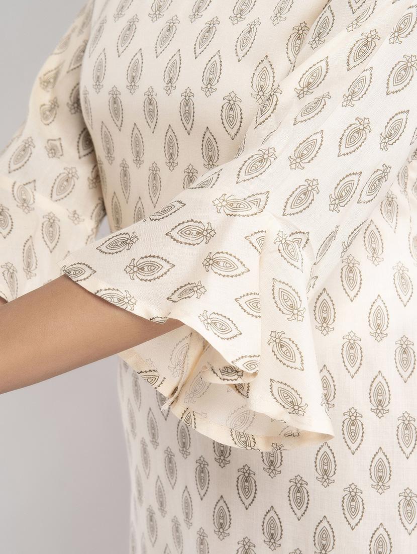 women bell sleeve straight kurta - 21232103 - Standard Image - 4