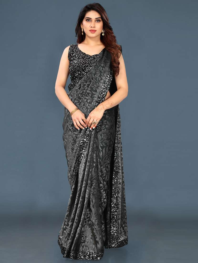 women grey bordered saree with blouse