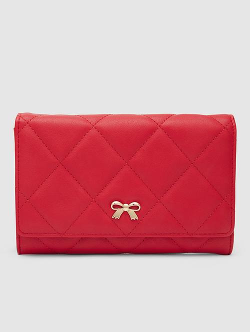 women red leatherette (pu) handbag - 21237579 -  Standard Image - 0