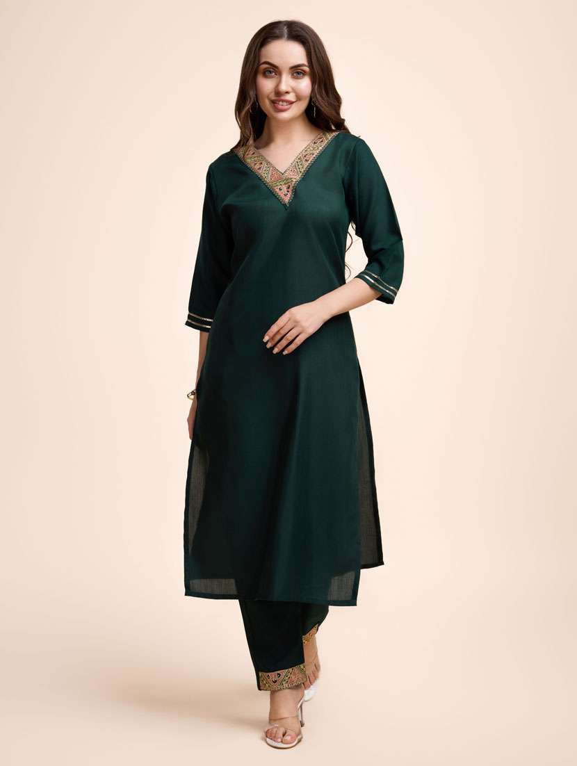 women green v neck kurta pant set