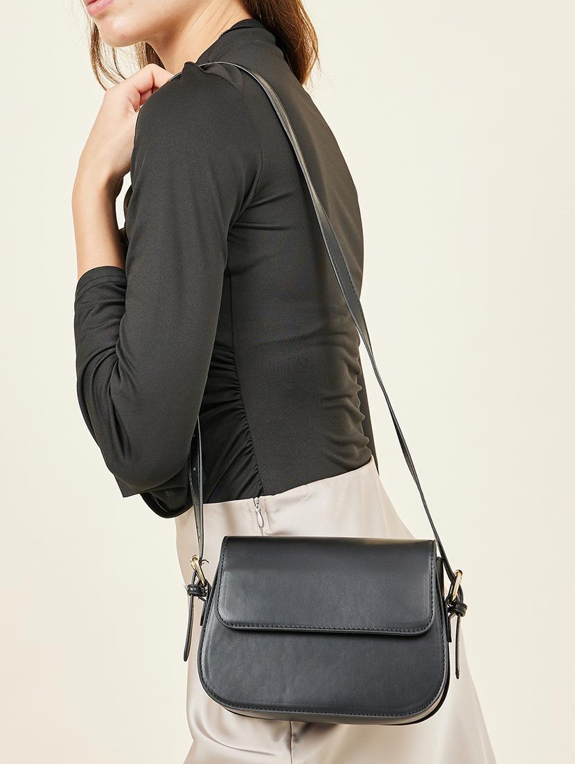 women solid sling bag - 21238586 - Standard Image - 4