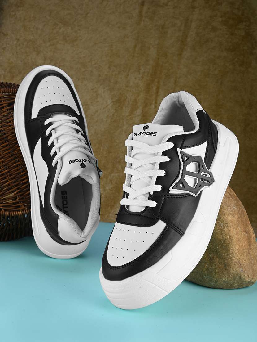 men white lace up sneakers