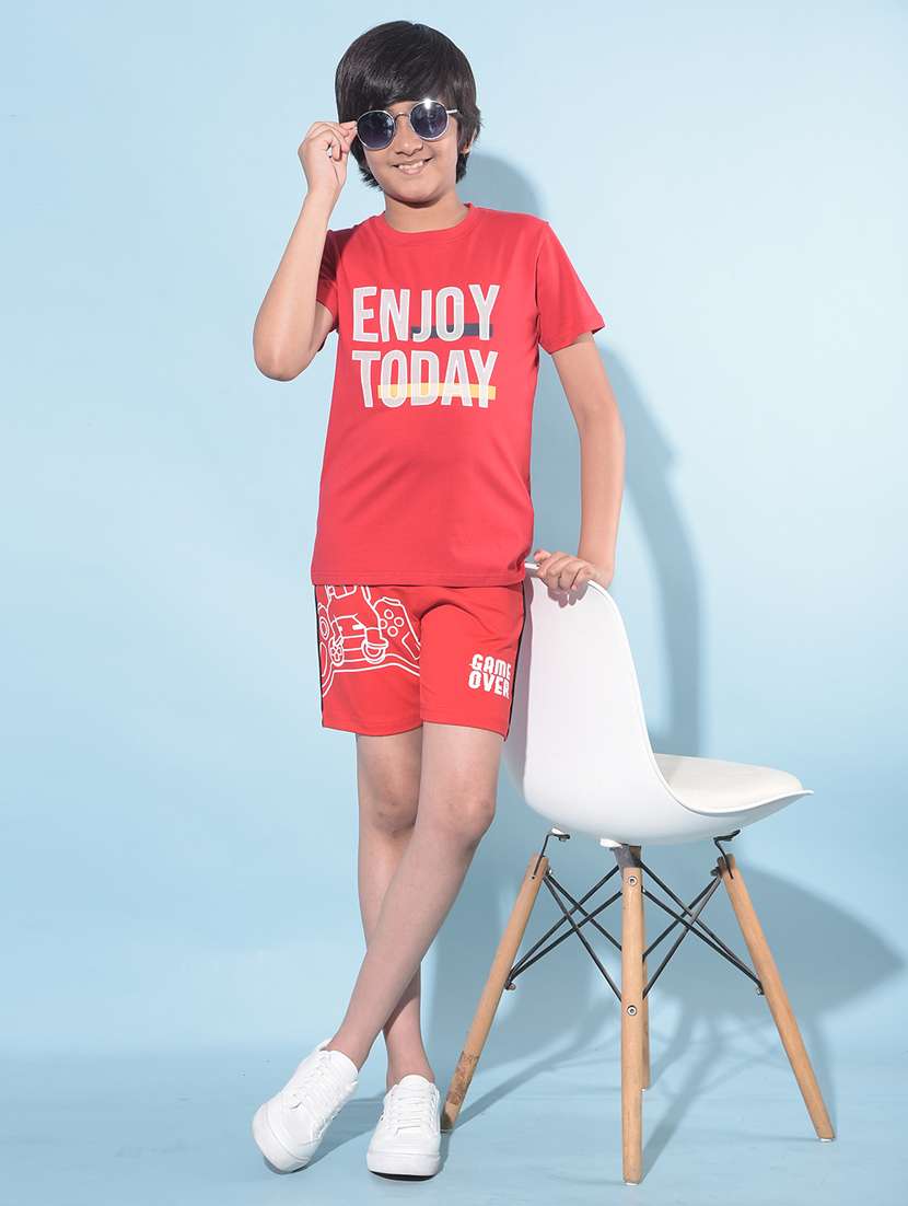 red printed shorts - 21247180 -  Standard Image - 4