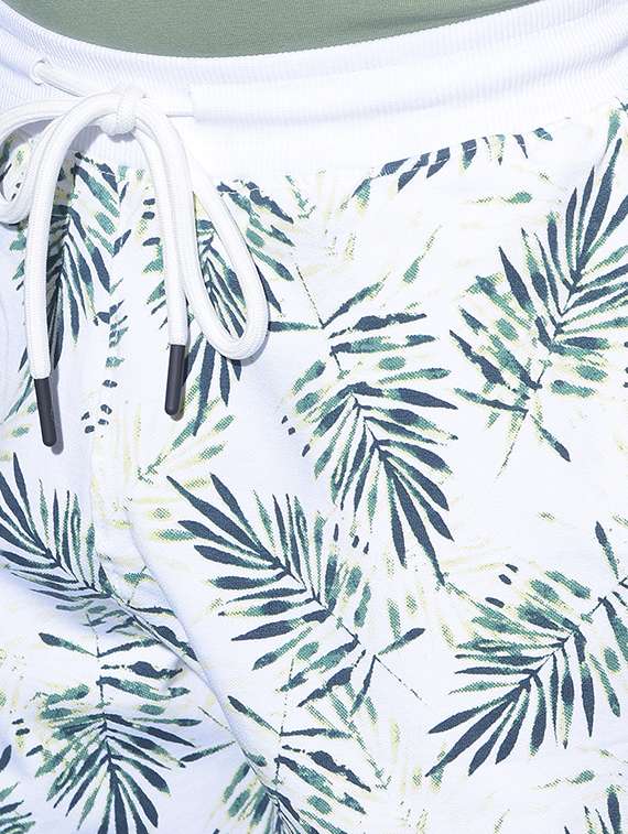 white cotton shorts  - 21247190 -  Standard Image - 6