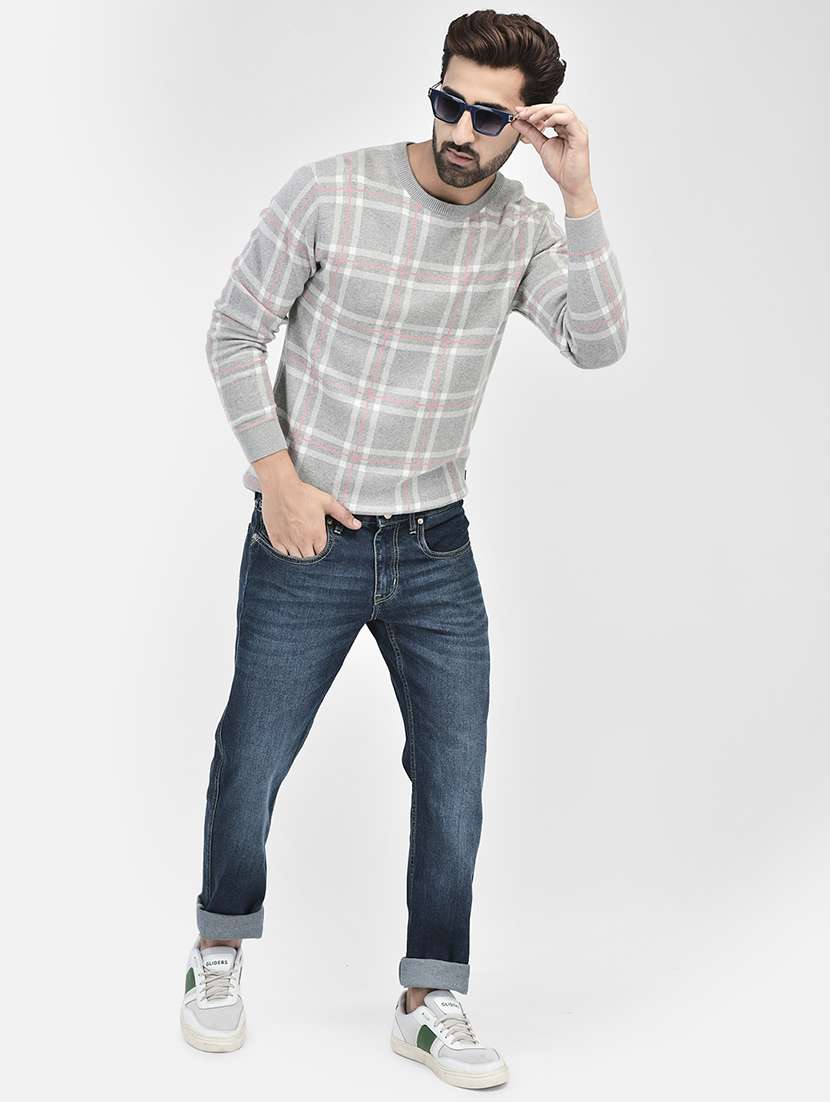 men checkered pullover - 21247736 -  Standard Image - 4