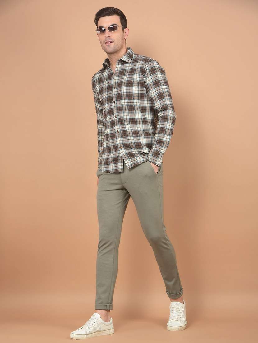 men solid mid rise chinos - 21247851 -  Standard Image - 4