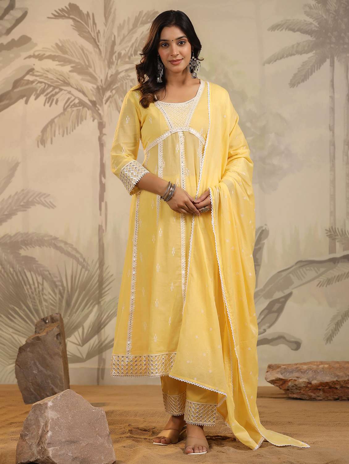 women three quarter sleeve suit set