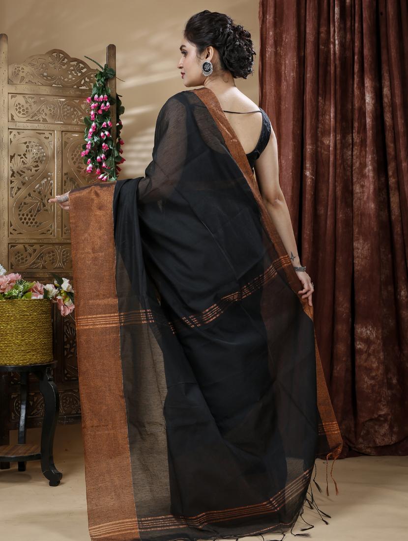 women solid bordered saree - 21251406 - Standard Image - 1
