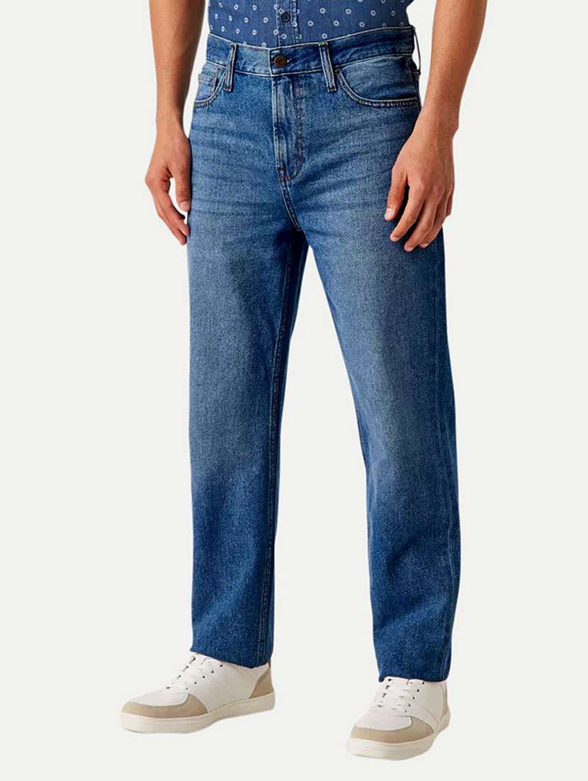 men mid rise plain denim jeans - 21252051 -  Zoom Image - 0