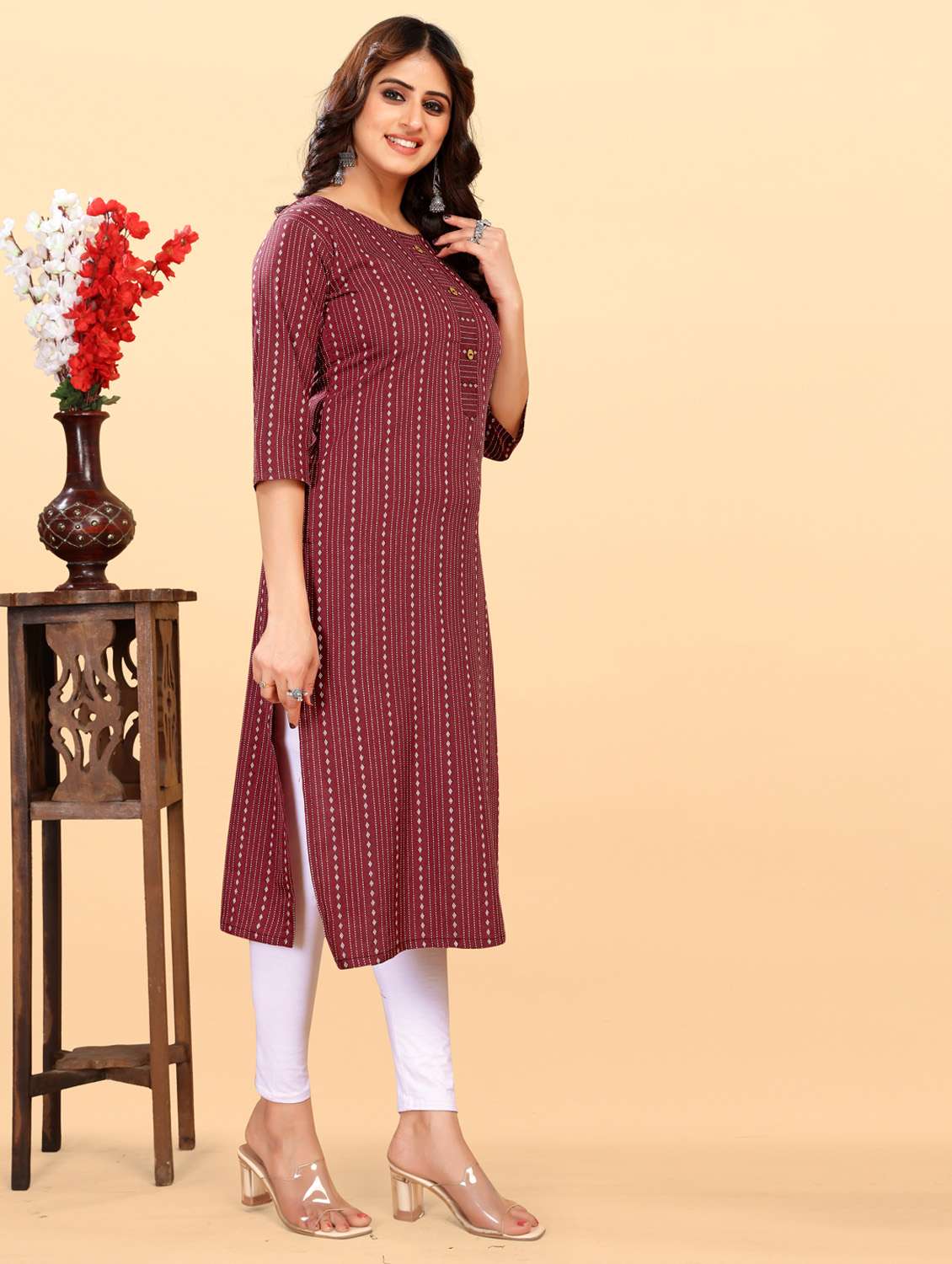 women three quarter sleeve straight kurta - 21252311 -  Standard Image - 1