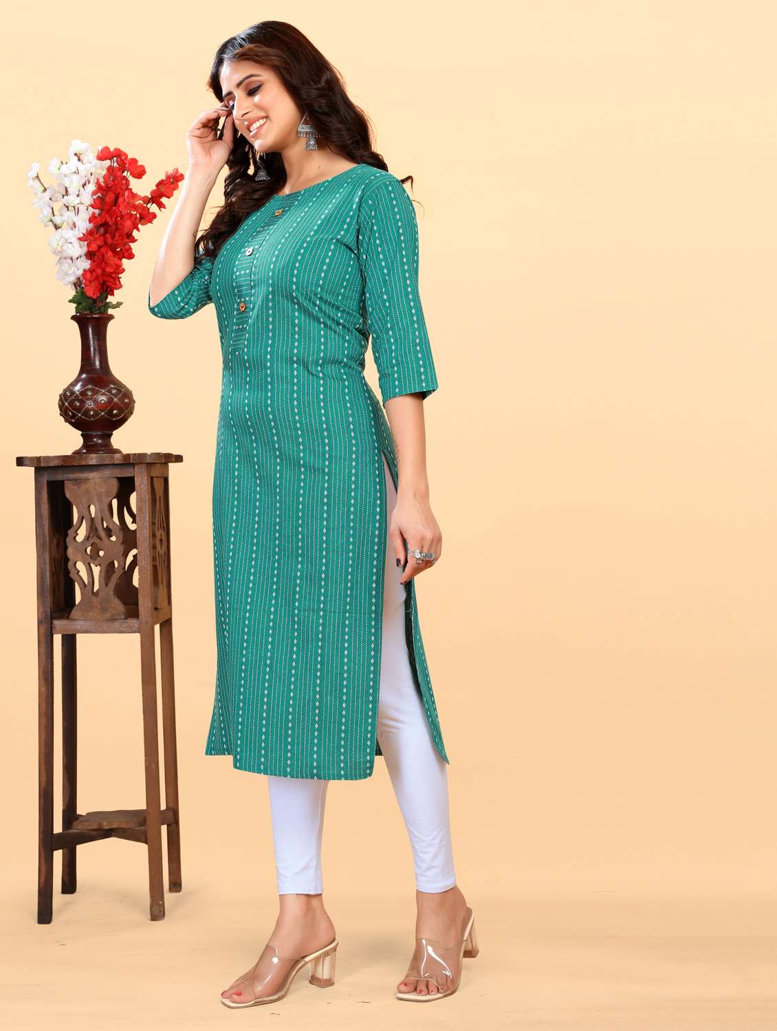 women three quarter sleeve straight kurta - 21252313 -  Standard Image - 1