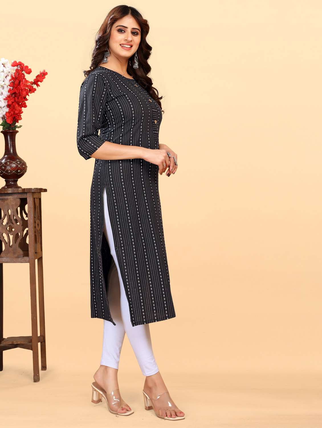 women three quarter sleeve straight kurta - 21252314 -  Standard Image - 1