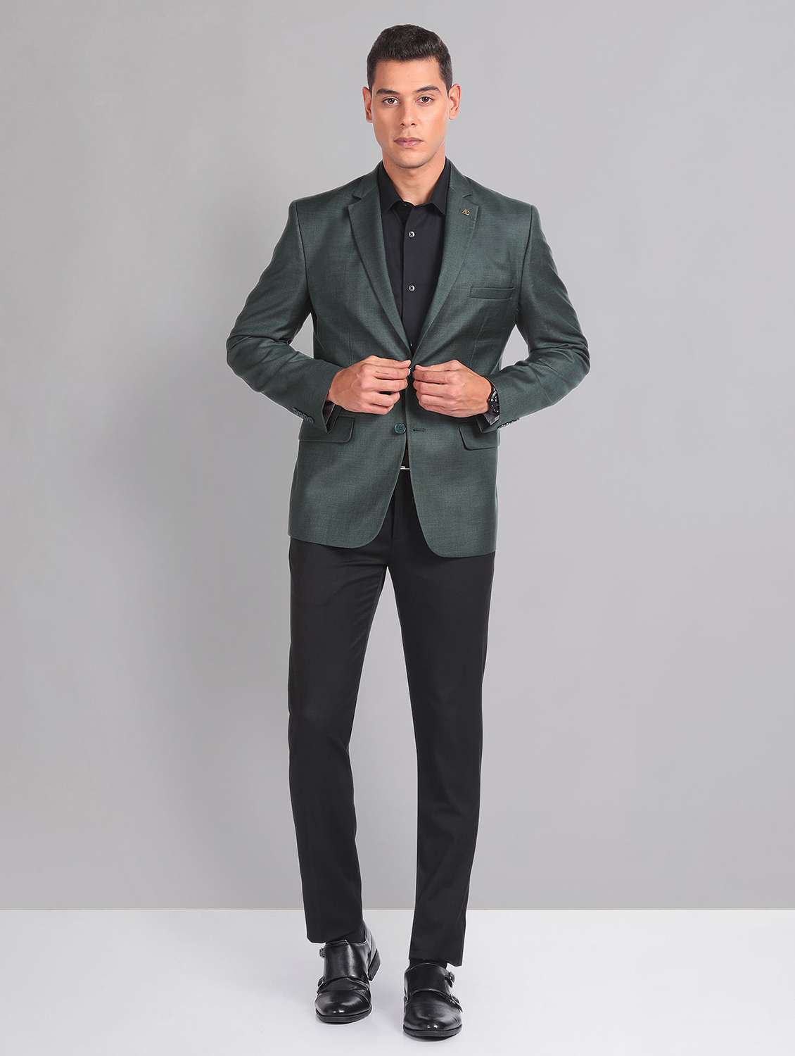 men solid single breasted formal blazer - 21252803 - Standard Image - 4