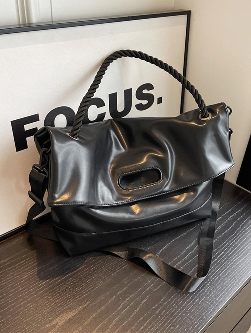 black leatherette (pu) handbag - 21253385 - Standard Image - 4