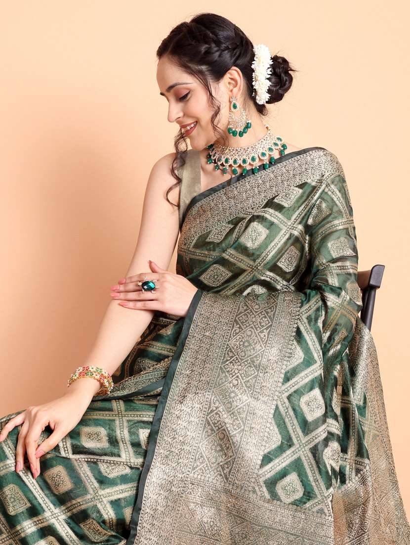 women self design banarasi saree with blouse - 21253418 -  Standard Image - 4
