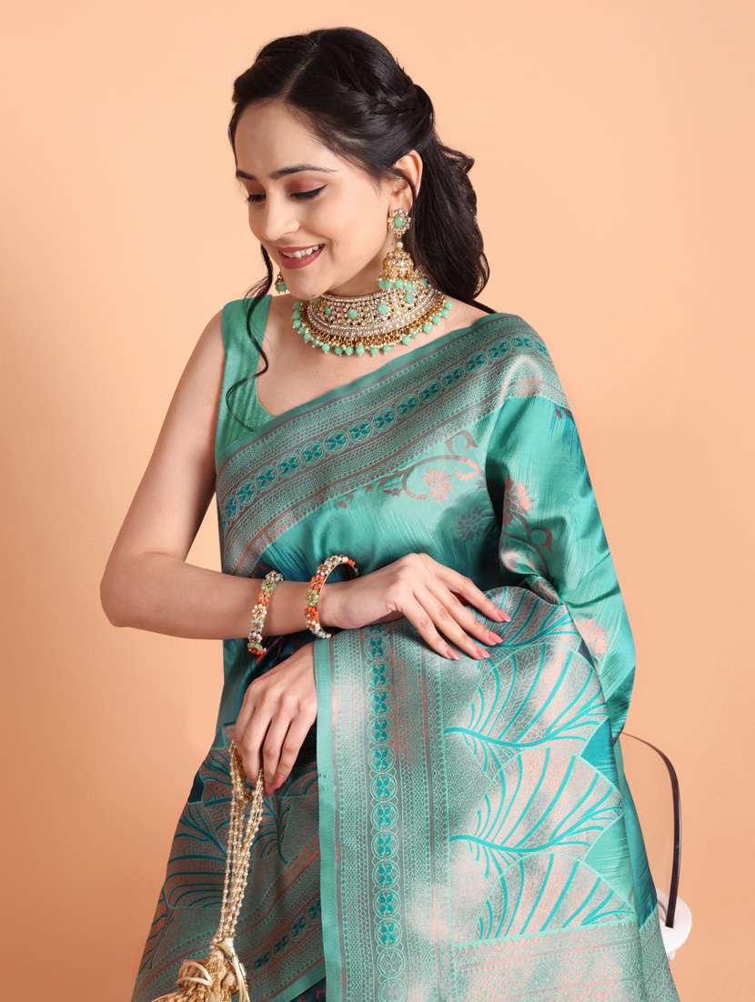 women self design banarasi saree with blouse - 21253442 -  Standard Image - 4