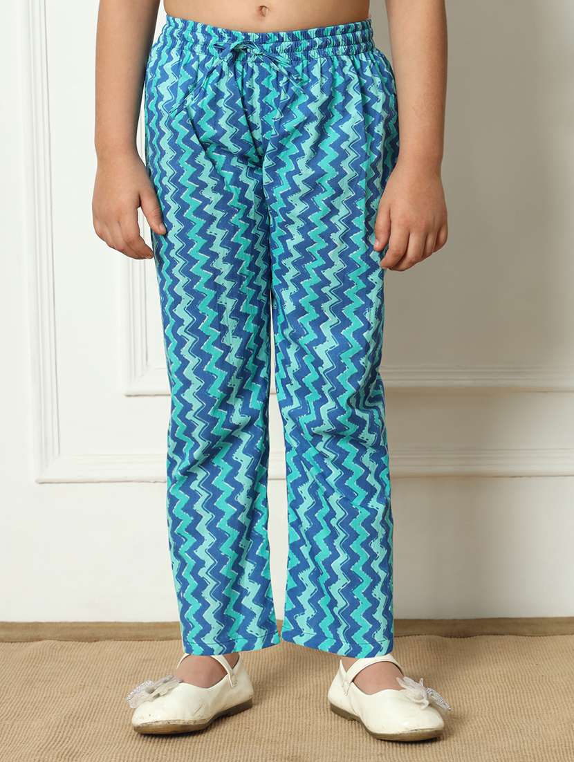 girls printed cotton kurta palazzo suit set - 21254036 - Standard Image - 4