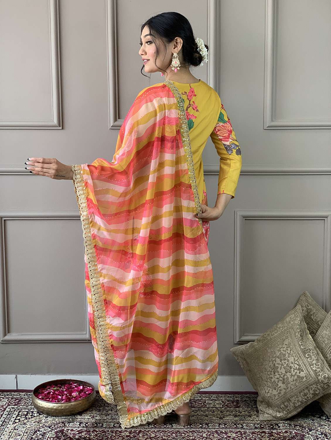 yellow rayon straight kurta - 21255764 - Standard Image - 4