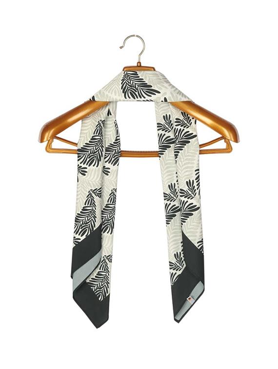 women printed scarf - 21263184 - Standard Image - 1