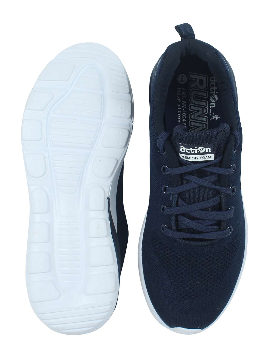 men lace up sports shoes - 21265910 -  Standard Image - 4