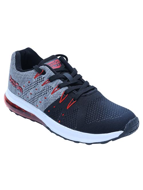 men lace up sports shoes - 21265925 -  Standard Image - 0