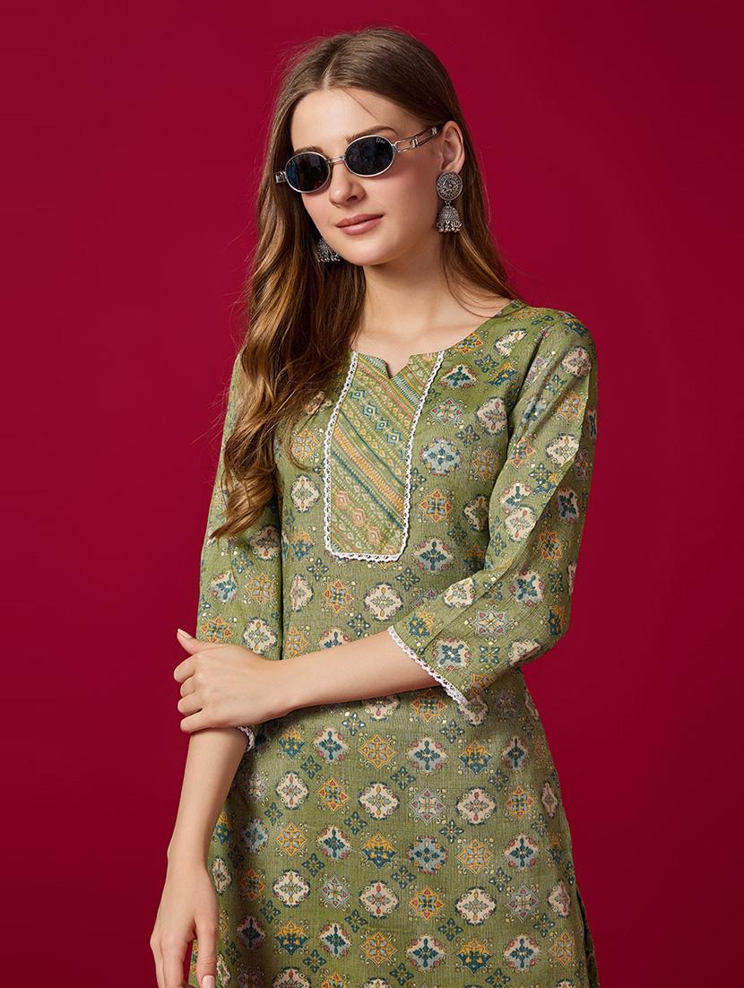 women green notch neck kurta pant set - 21269294 - Standard Image - 4