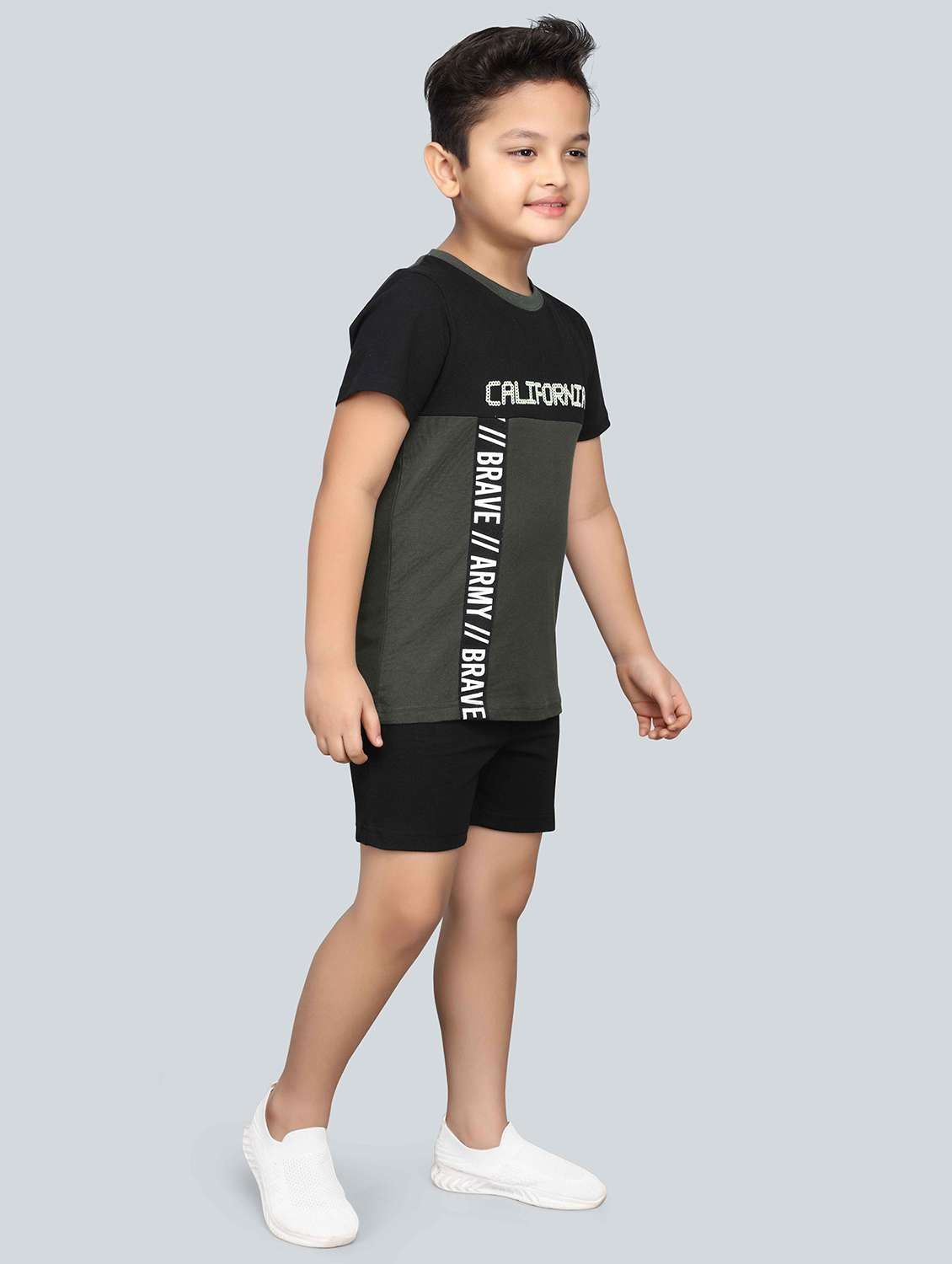 grey cotton t-shirt & shorts set - 21271028 -  Standard Image - 1