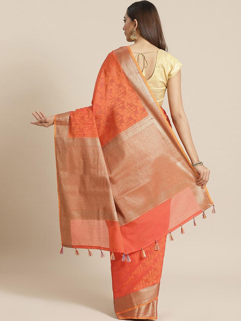 women self design handloom saree with blouse - 21271402 - Standard Image - 1